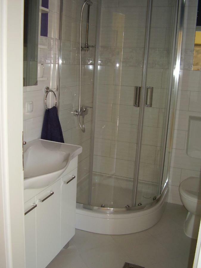 Water View Brand New Apartment, Short Stroll To Beach, Peaceful! Košljun Extérieur photo