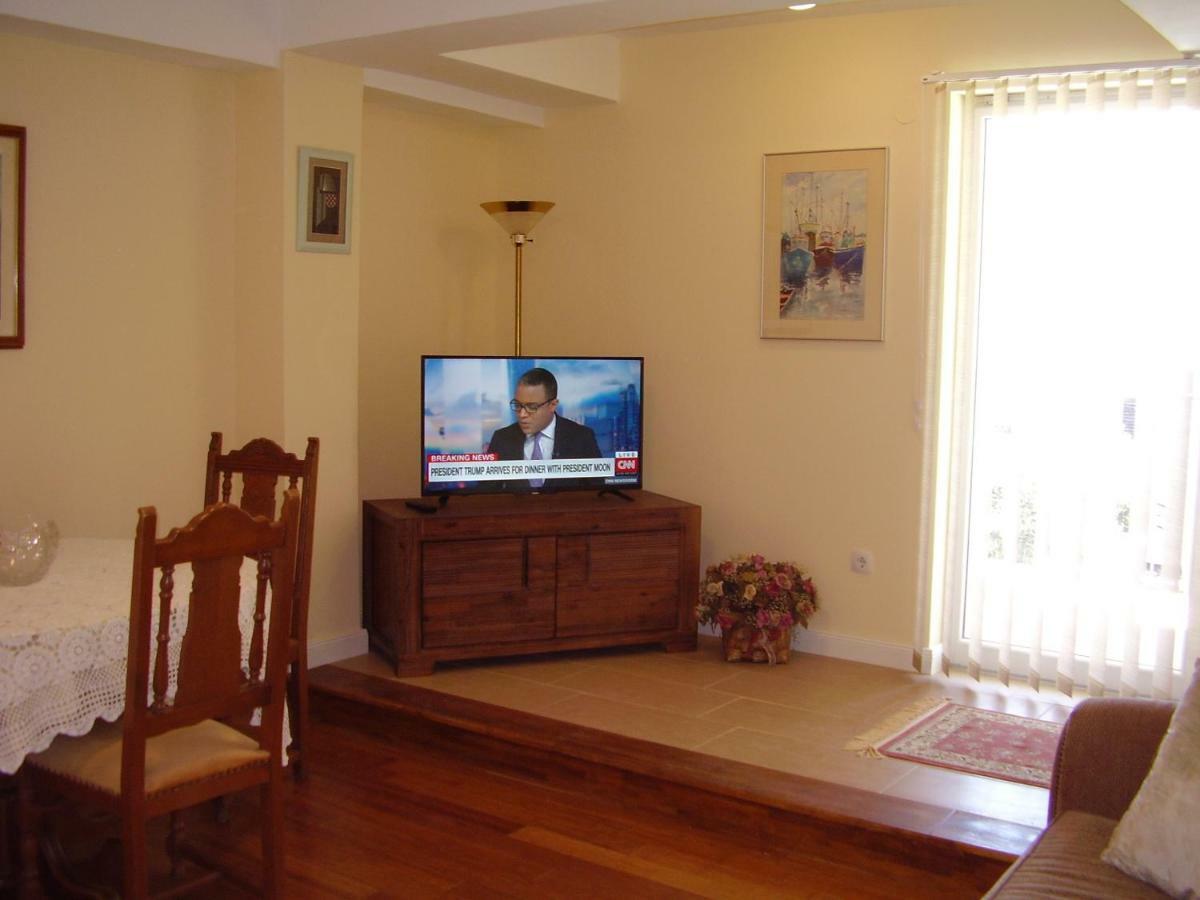 Water View Brand New Apartment, Short Stroll To Beach, Peaceful! Košljun Extérieur photo