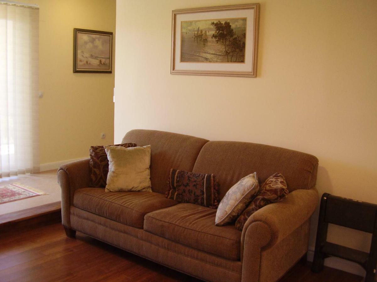 Water View Brand New Apartment, Short Stroll To Beach, Peaceful! Košljun Extérieur photo